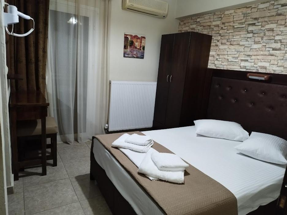 Hotel Villa Pigasos Paralia Katerinis Ngoại thất bức ảnh