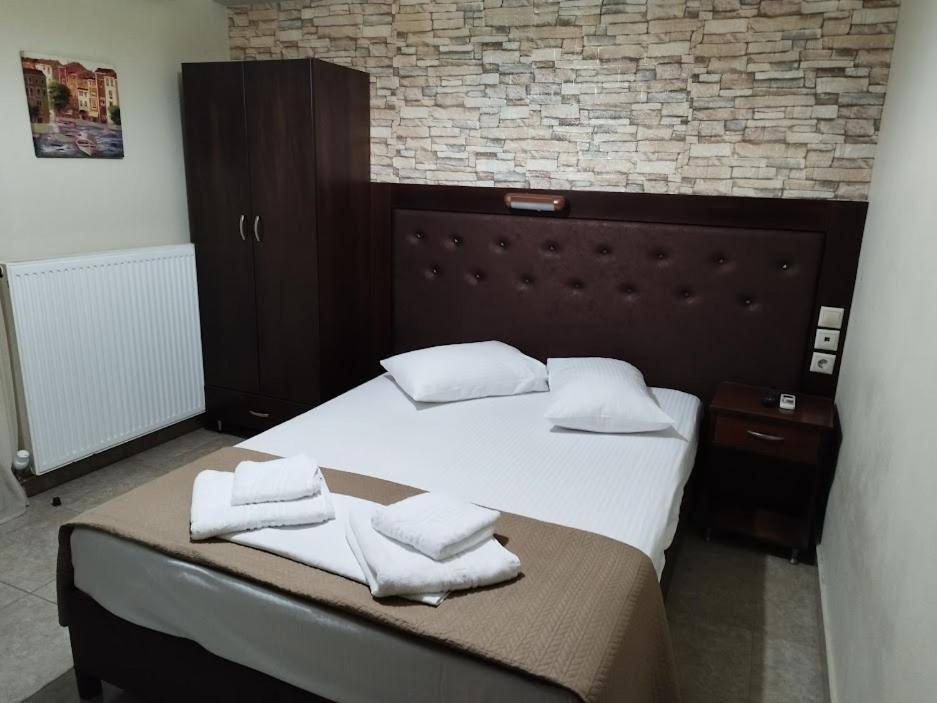 Hotel Villa Pigasos Paralia Katerinis Ngoại thất bức ảnh